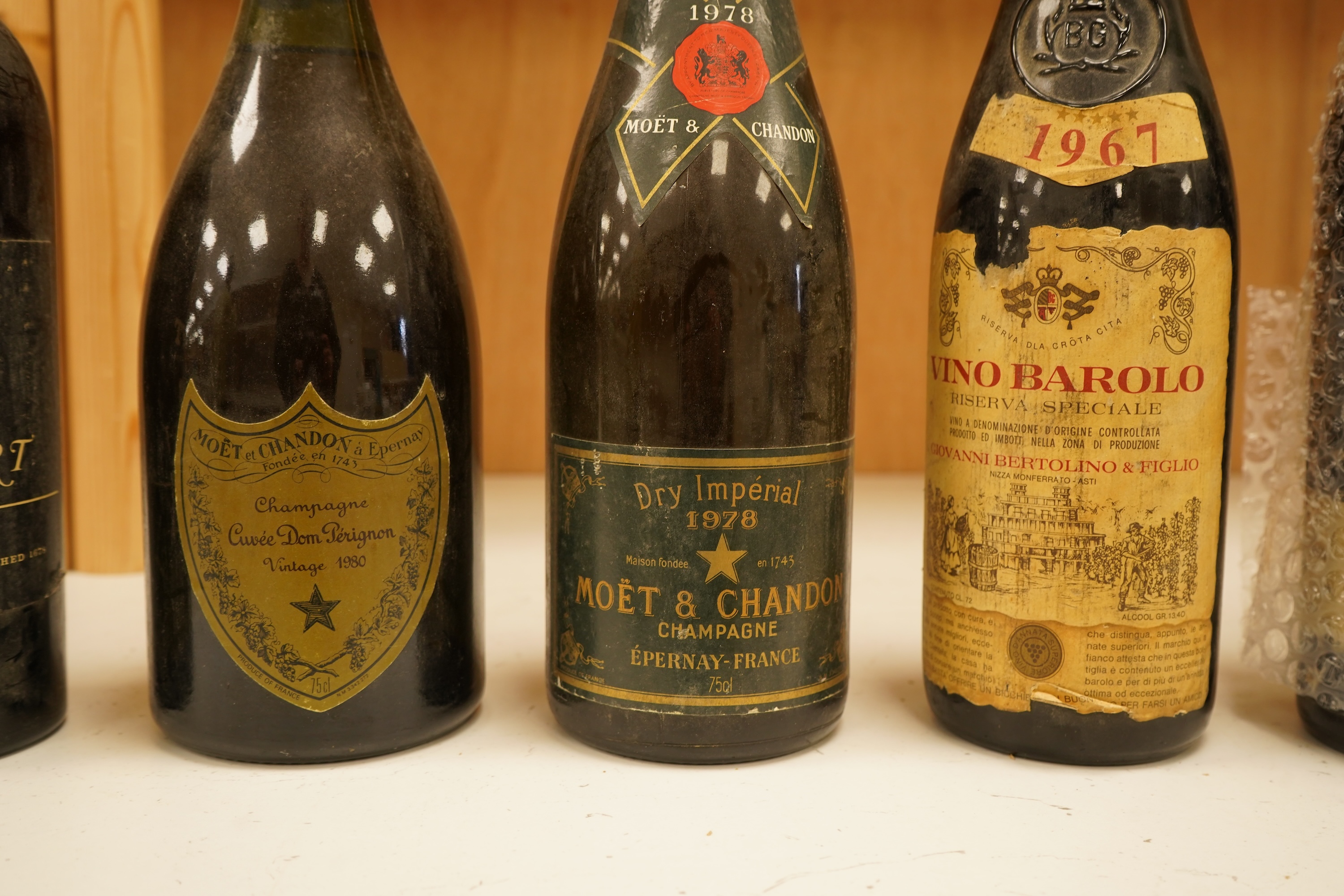 Six bottles of port, wine and champagne to include Dom Pérignon 1980, Moët & Chandon 1978, Croft 1963 etc